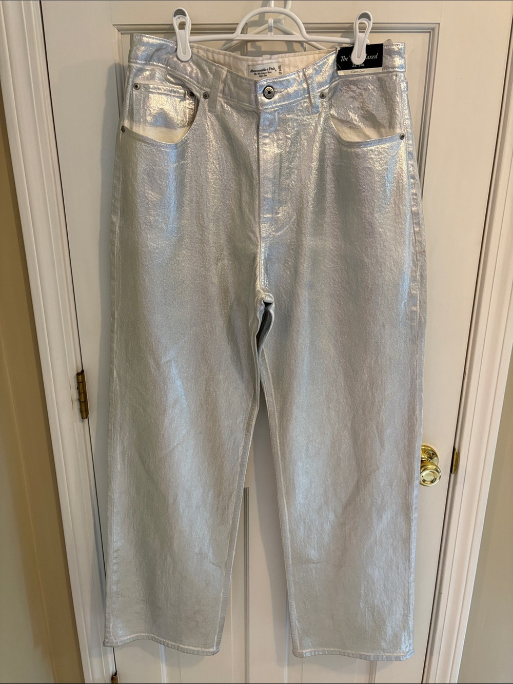 Abercrombie & Fitch Silver Metallic 90s High-Rise Jeans multiple sizes in long